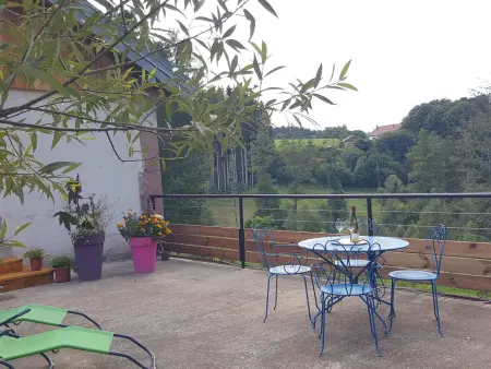 Gîte élégant en pleine nature avec terrasse, départ randonnées, parking privé et équipements inclus - Photo 9