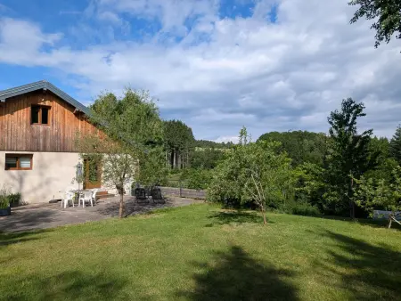 Gîte élégant en pleine nature avec terrasse, départ randonnées, parking privé et équipements inclus - Photo 24