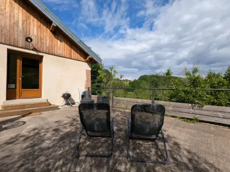 Gîte élégant en pleine nature avec terrasse, départ randonnées, parking privé et équipements inclus - Photo 25