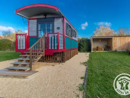 Roulotte climatisée avec piscine et jardin, Gite 4 personnes à Lys Haut Layon - Photo 5