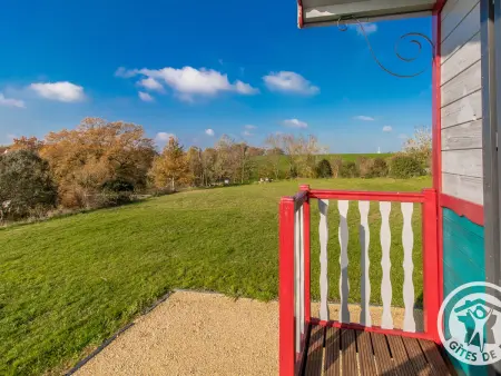 Roulotte climatisée avec piscine et jardin, Gite 4 personnes à Lys Haut Layon - Photo 8