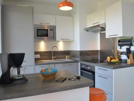 Spacieux 3 pièces avec terrasse, piscine et garage, à 2 pas de la plage – Saint Raphaël - Photo 4