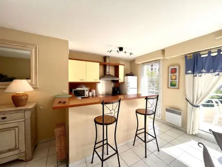 Appartement Confort 4 Pers, Proche Plage et Centre, Parking Inclus - Saint Raphaël - Photo 5