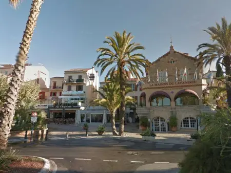 Appartement Climat. 4 pers. avec Parking Privatif au Lavandou, Proche Centre et Plage - Photo 10