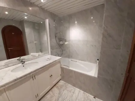 Benalmádena: Appartement 2 chambres avec clim, piscine sur le toit - Photo 9