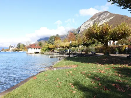 Appartement confortable avec terrasse et parking à Annecy - Photo 12