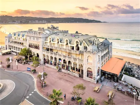 Appartement moderne en bord de mer avec balcon et parking - Photo 10