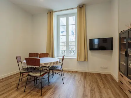 Appartement rénové pour 4 pers en centre de Biarritz à 250m de la plage - Photo 3