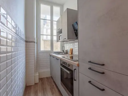 Appartement rénové pour 4 pers en centre de Biarritz à 250m de la plage - Photo 4