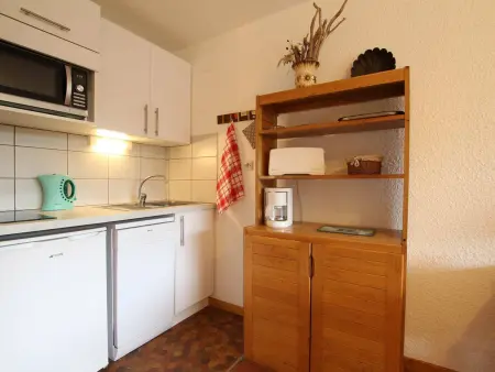 Studio coin montagne 4 pers avec balcon, piscine, à 50m du télécabine - La Salle les Alpes - Photo 6