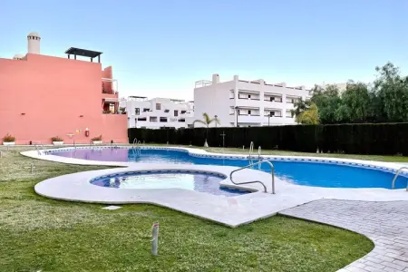 Apto con piscina en Vera playa, Appartement avec piscine commune près de la plage - Photo 7