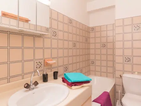 Studio cosy proche des Grands Bains, ski nordique, balcon sud-est, 4 couchages, local à skis - Photo 10