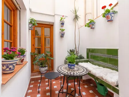 Appartement lumineux au cœur de Malaga avec 3 chambres, 2 salles de bain et balcons charmants - Photo 1