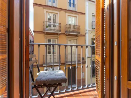 Appartement lumineux au cœur de Malaga avec 3 chambres, 2 salles de bain et balcons charmants - Photo 3