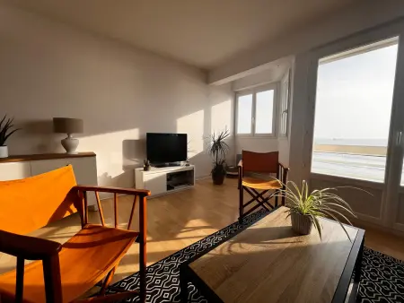Studio spacieux face mer avec balcon et garage, proche plage et commerces aux Sables-d'Olonne - Photo 2