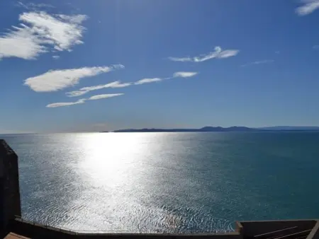 Studio rénové, bien équipé, climatisé avec parking privé, à 200m de la plage et promenade à Roses - Photo 16