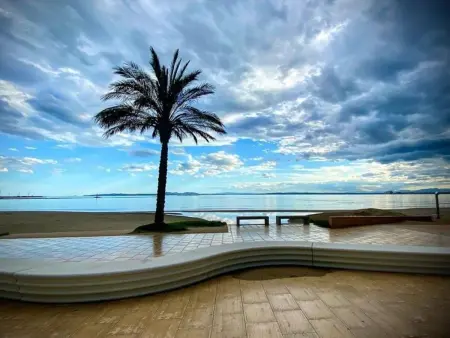 Studio rénové, bien équipé, climatisé avec parking privé, à 200m de la plage et promenade à Roses - Photo 21