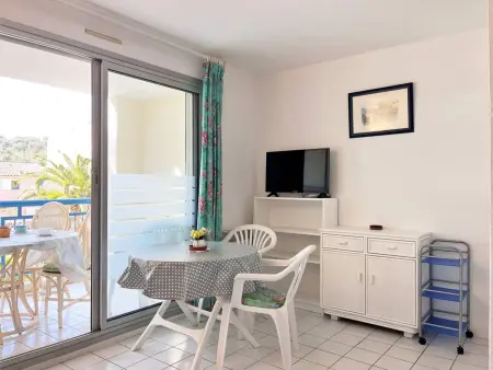Appartement familial avec piscine, terrasse et parking au Lavandou - 5 couchages - Photo 3