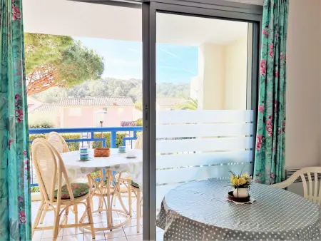 Appartement familial avec piscine, terrasse et parking au Lavandou - 5 couchages - Photo 4