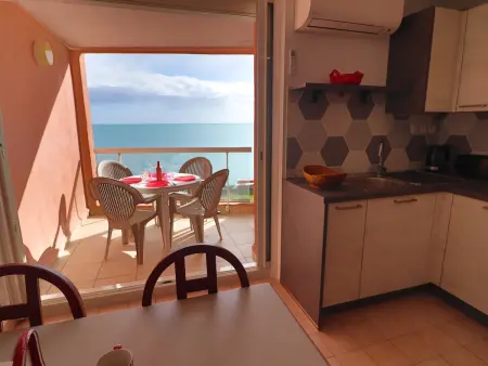 Appartement 38m² climatisé avec terrasse et parking privé pour 4 personnes - Photo 2