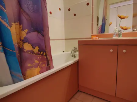 Appartement 38m² climatisé avec terrasse et parking privé pour 4 personnes - Photo 8