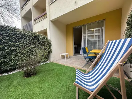 Studio au calme, plage et centre à pied, jardinet ensoleillé, parking privé - Photo 10