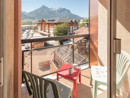 Appart 2 pièces avec balcon, près des pistes - Briançon - Photo 4