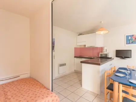 Charmant 2 pièces avec balcon, idéal pour 5 pers. à 100m des pistes, proche centre Briançon - Photo 2