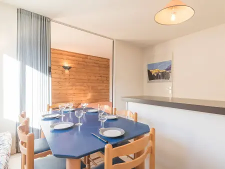 Charmant 2 pièces avec balcon, idéal pour 5 pers. à 100m des pistes, proche centre Briançon - Photo 3