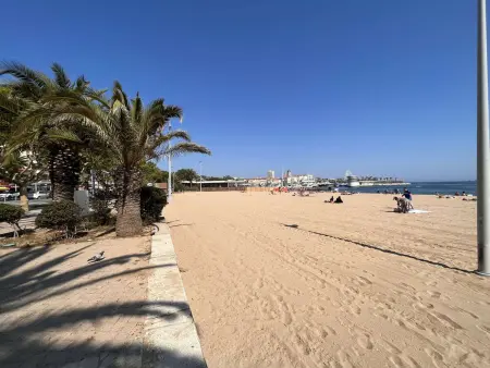 Studio cabine à 200m de Port Fréjus, plage, commerces, terrasse, 4 couchages, ménage inclus - Photo 14