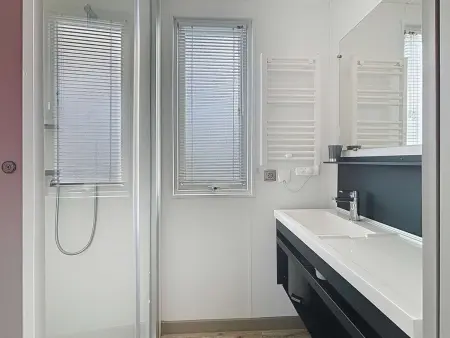 Mobile-home Grand Confort 4 pers, 2 ch, 2 sdb, plage, piscine, fitness, terrasse - Jullouville - Photo 11