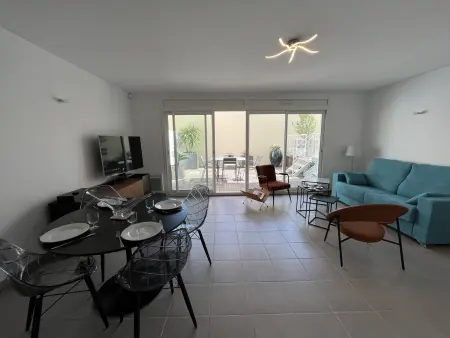 Superbe T2 avec Wifi, terrasse 100m², parking au centre d'Arcachon - Photo 2