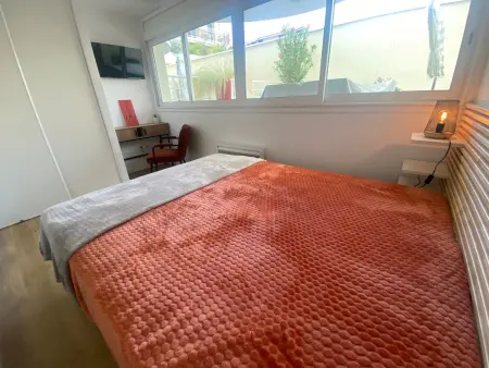 Superbe T2 avec Wifi, terrasse 100m², parking au centre d'Arcachon - Photo 4