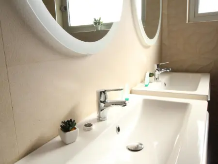 Magnifique appartement à Malaga avec piscine, jardin, parking, terrasse et vue sur la mer - Photo 12