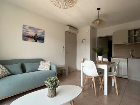 Appartement climatisé, 2 pièces, piscine, terrasse, parking privé, proche port - Gruissan - Photo 1