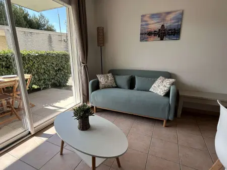 Appartement climatisé, 2 pièces, piscine, terrasse, parking privé, proche port - Gruissan - Photo 2