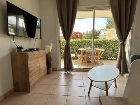 Appartement climatisé, 2 pièces, piscine, terrasse, parking privé, proche port - Gruissan - Photo 7