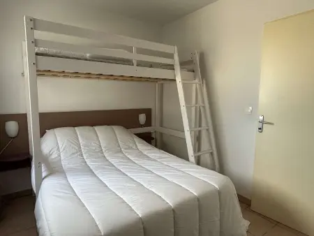 Appartement climatisé, 2 pièces, piscine, terrasse, parking privé, proche port - Gruissan - Photo 14
