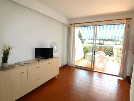 Appartement Rez-de-Jardin Bord de Mer, Terrasse 30m², 5 Pers, Port Camargue - Photo 2