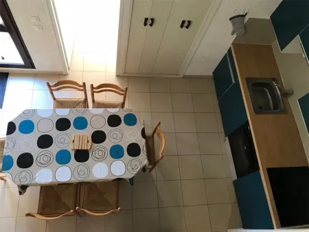 Appartement T2 Mezzanine, 6 couchages, bord de plage, parking privé, proche commerces et Aqualand - Photo 4