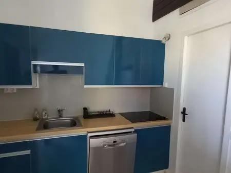 Appartement T2 Mezzanine, 6 couchages, bord de plage, parking privé, proche commerces et Aqualand - Photo 9