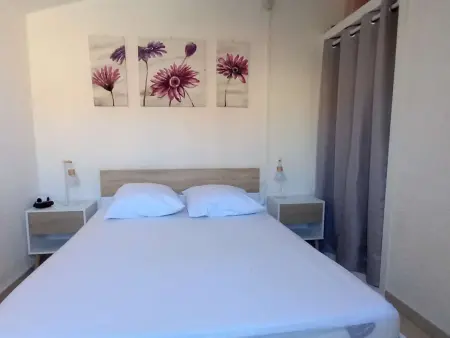 Appartement T2 Mezzanine, 6 couchages, bord de plage, parking privé, proche commerces et Aqualand - Photo 11