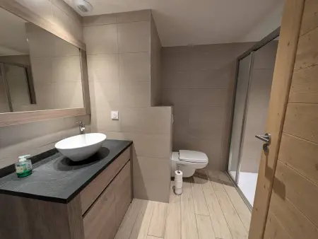 Appart cosy 3 pièces, ski-in/out, piscine & spa, 8-10 pers. - Photo 13
