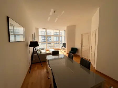 Grand appartement T2 proche plage avec wifi, ascenseur et cuisine équipée - Photo 8