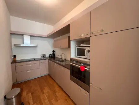 Grand appartement T2 proche plage avec wifi, ascenseur et cuisine équipée - Photo 13