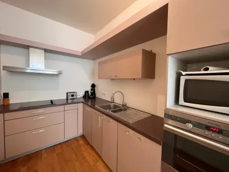 Grand appartement T2 proche plage avec wifi, ascenseur et cuisine équipée - Photo 14