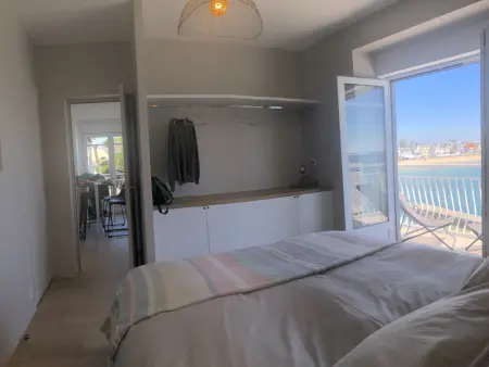 Appartement cosy 2 pièces face mer avec 3 balcons et WIFI inclus à Larmor-Plage - Photo 12