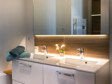 Appartement cosy 2 pièces face mer avec 3 balcons et WIFI inclus à Larmor-Plage - Photo 18
