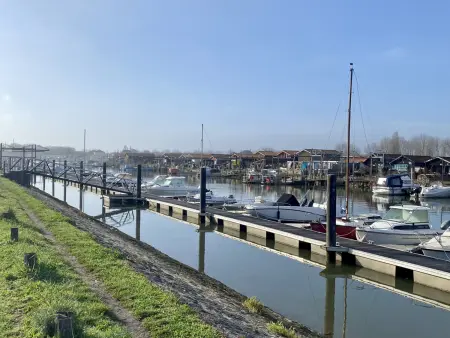 Charmant T2 moderne près du port de La Teste avec parking, balcon et Wi-Fi - Photo 11