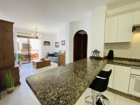 Appartement Familial Spacieux à 5 min de la Playa de las Vistas avec Piscine et Terrasses - Photo 13